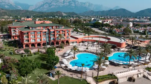 The Norm Oriental Kemer, Кемер